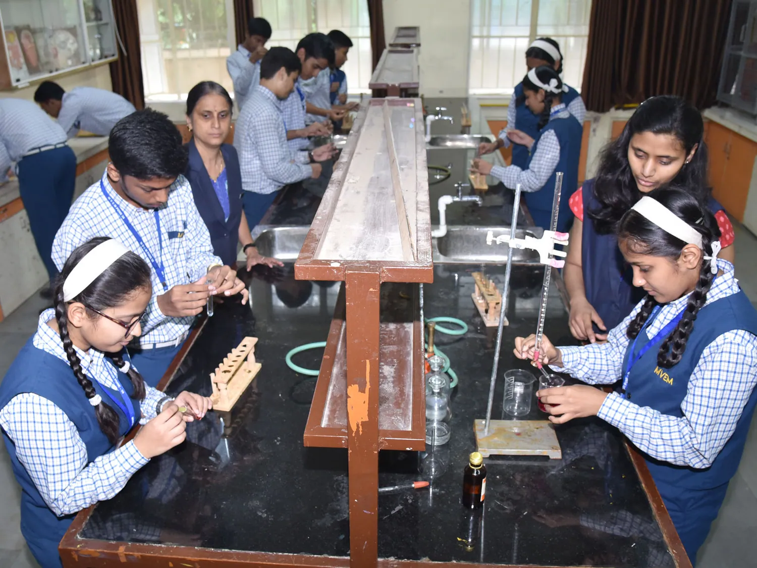 Students at the chemistry bench